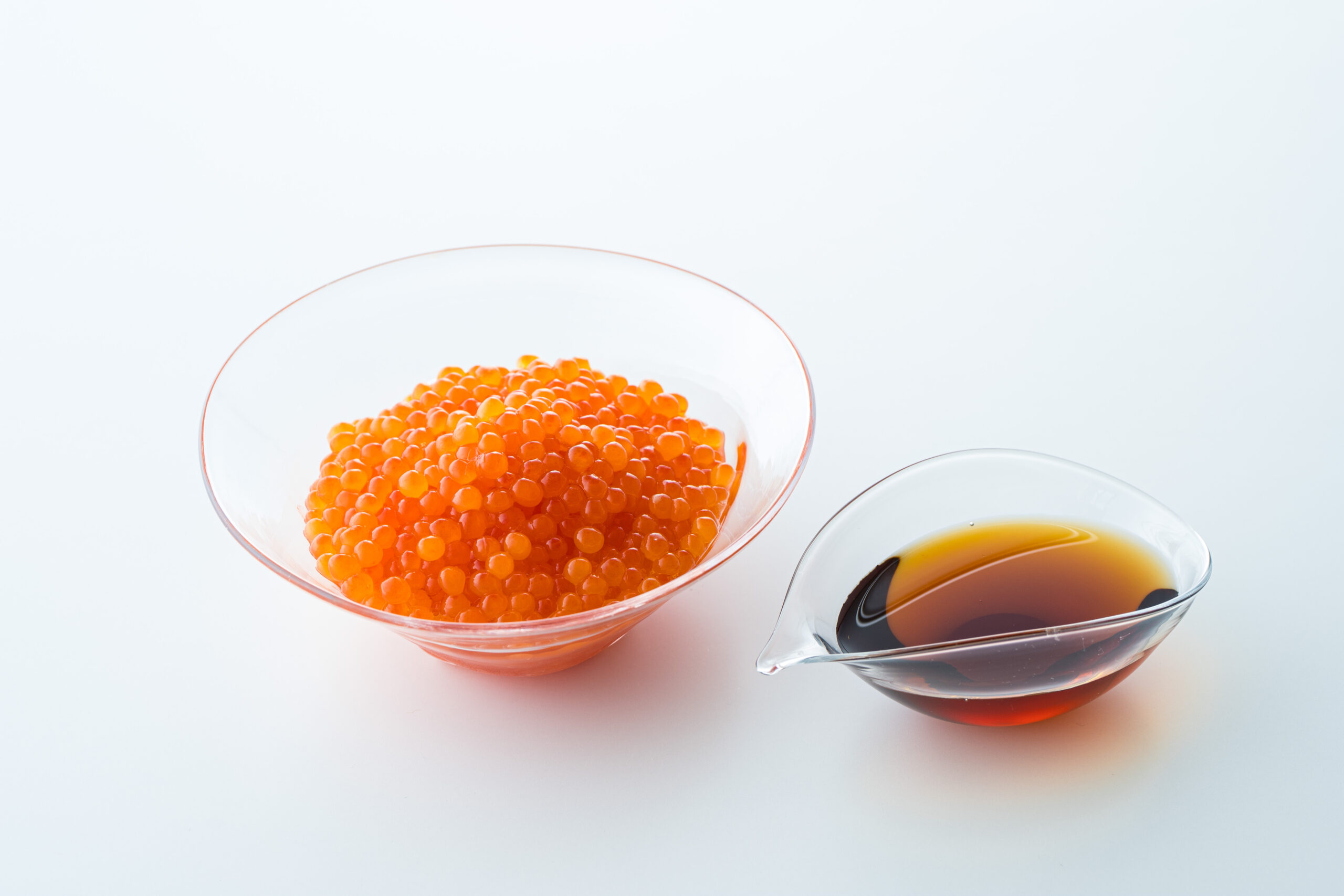 特製昆布たれで漬け込む完熟いくら